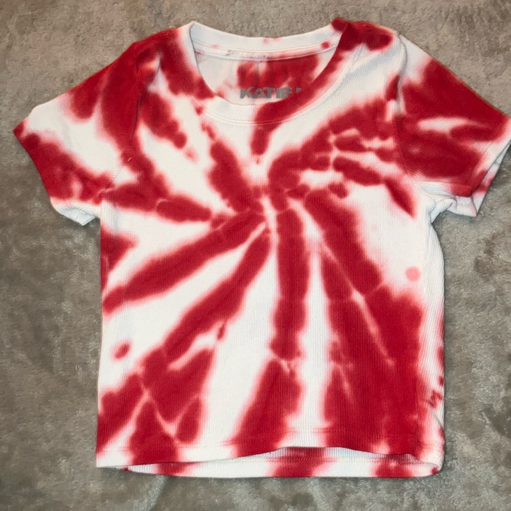 Red and white tie dye top